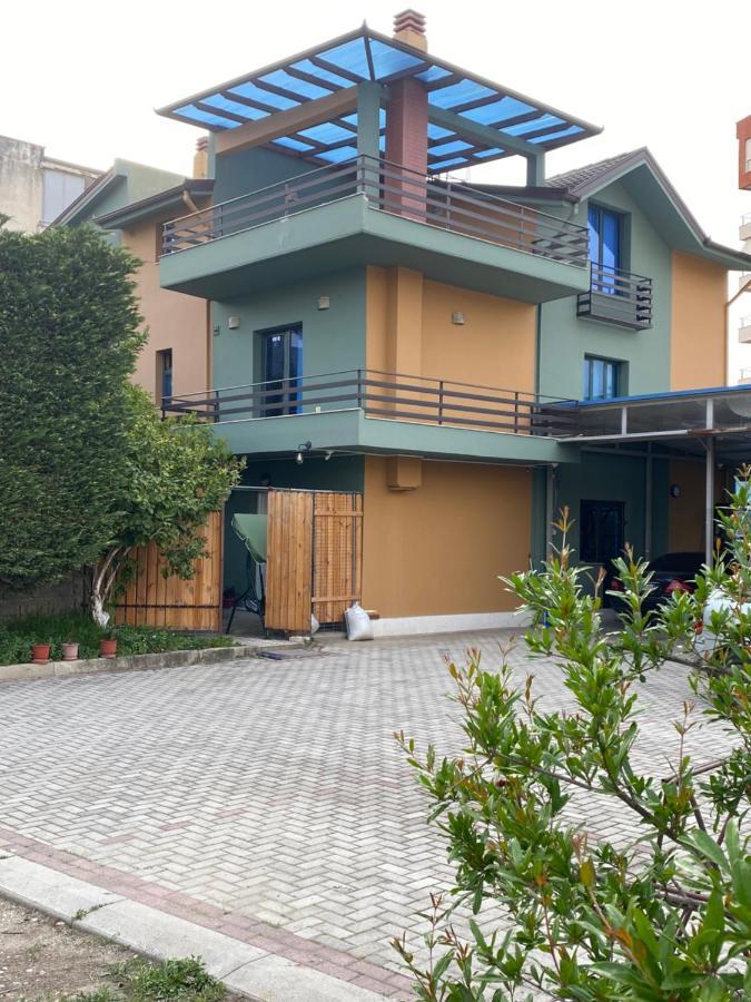 בראט Vila Ajdinaj מראה חיצוני תמונה