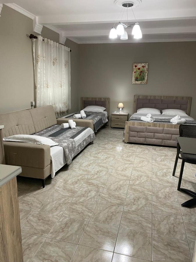 בראט Vila Ajdinaj מראה חיצוני תמונה