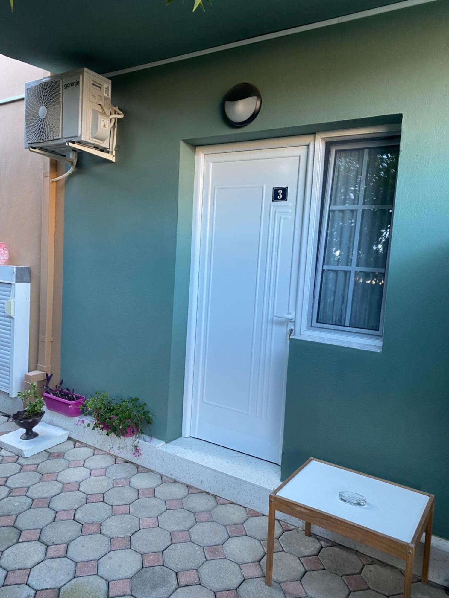 בראט Vila Ajdinaj מראה חיצוני תמונה