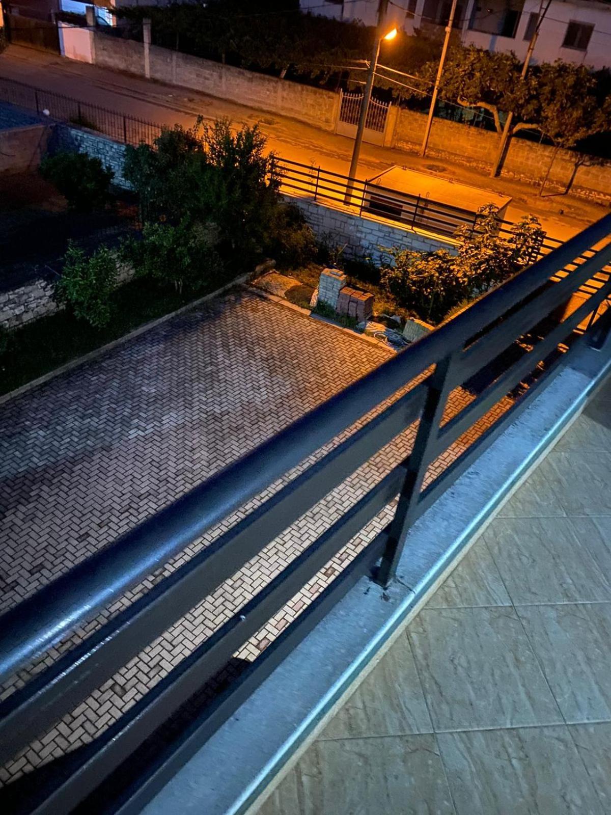 בראט Vila Ajdinaj מראה חיצוני תמונה
