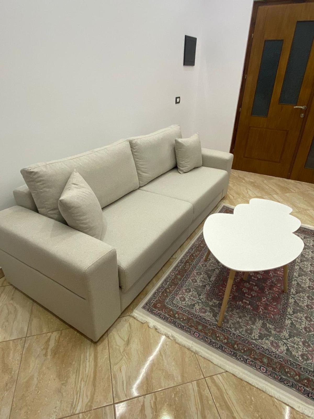 בראט Vila Ajdinaj מראה חיצוני תמונה