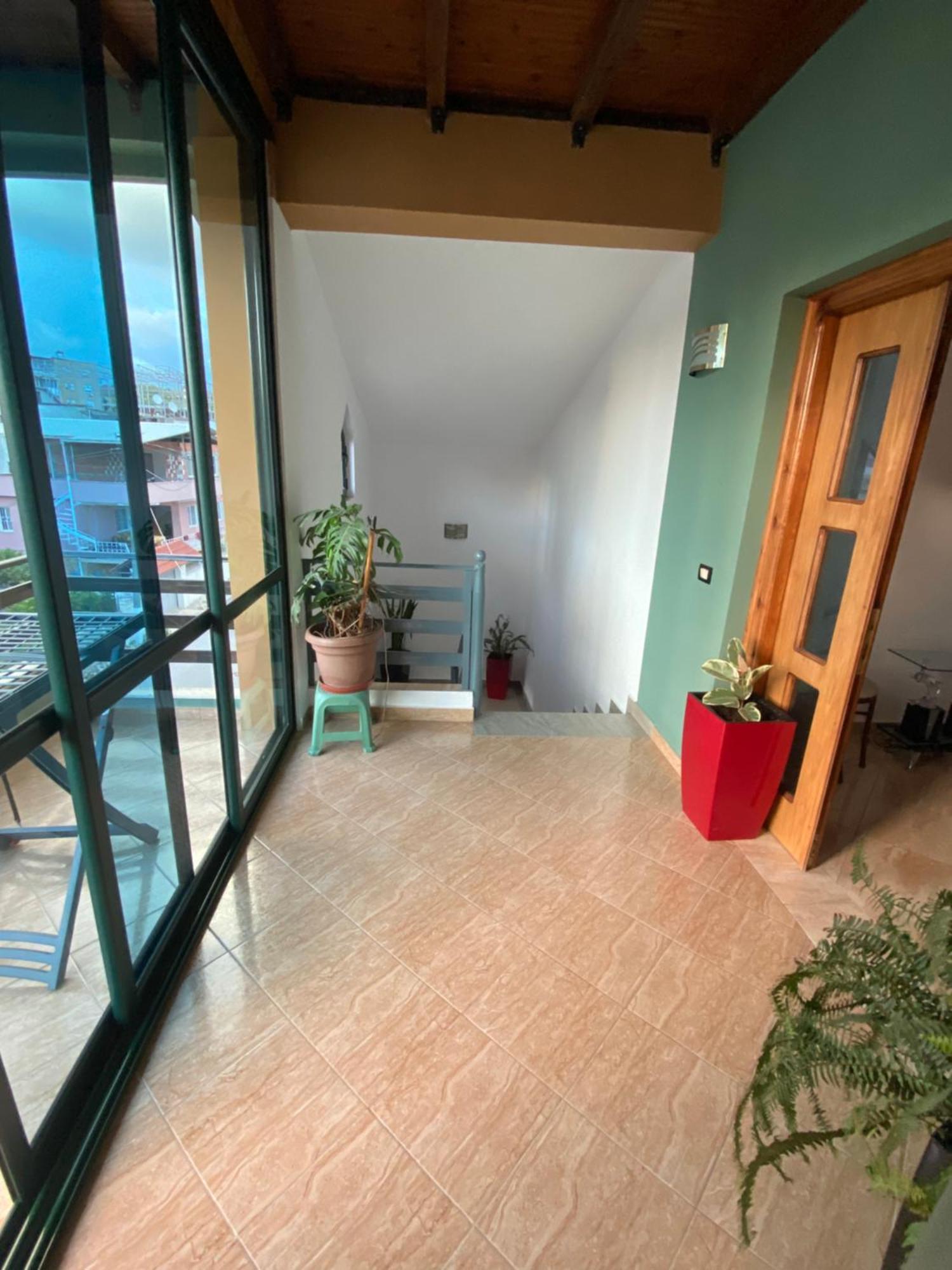 בראט Vila Ajdinaj מראה חיצוני תמונה